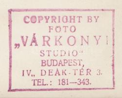 1940 A Várkonyi Stúdió fotómontázsa egy esküvői menetről, levlap méretre hajtogatva, 13x23cm