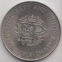 Nagy-Britannia 1972. Erzsébet és Fülöp fém emlékérem (38mm) T:2 Great Britain 1972. Elisabeth and Philip 1947-1972 metal medallion (38mm) C:XF
