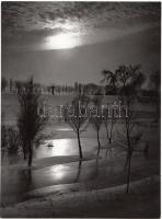 cca 1950-1960 Járai Rudolf (1913-1993): Téli alkony. Vintage fotó, hátoldalán feliratozott, aláírt, 24x18cm