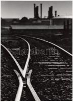 cca 1960-1970 Gebhardt György (1910-1993): Ipari táj; Iparvágány. 2db vintage fotó, az egyik aláírt,...