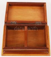 Intarziás asztali fadoboz, madár mintával, hibás és javított. 20x13 cm, magasság: 9 cm