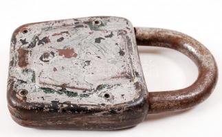Antik nagyméretű lakat, kulccsal, 14x9 cm, működik (kopott)