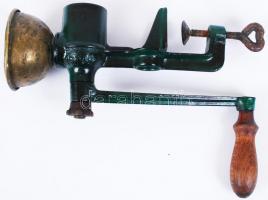 Régi mákdaráló, salgótarjáni gyárból, fém, működőképes/
Old poppy quern, operable