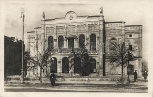 Debrecen - 2 db képeslap: Városi színház, Kossuth szobor