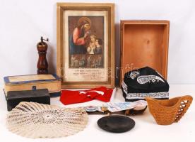 Ksi vegyes bolhapiac tétel, benne borotvaélező, szentkép, egyebek