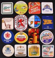 Cipősdoboznyi söralátét, sok különféle, közte ritkaságok, pl 1980 Interkozmosz