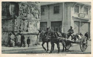 Thessaloniki, Triumphal Arch of Alexander the Great, horse carts