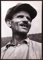 cca 1950-1960 Kotnyek Antal (1921-1990): Portré 1. Vintage fotó, jelzetlen, a szerző hagyatékából, 24x18cm