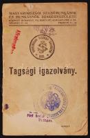 1915 Magyarországi Szabómunkások Szakegyesülete tagsági igazolvány bélyegekkel. Első lapja szakadt.