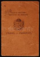 1925 Családi útlevél, fényképpel, okmánybélyegekkel, vízumpecsétekkel és bejegyzésekkel, jó állapotú...