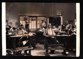 cca 1950 5 db film fotó Latabár Kálmán és Árpád főszereplésével készült filmekről 30x24 cm