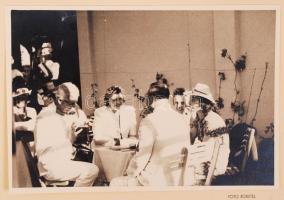 1942 1 db fotóalbum, 41 db kfl méretű fényképpel egy nemzetközi evezős versenyről, német nyelvű képa...