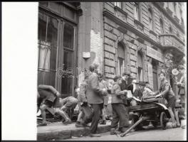 1946 Úttörő rohamcsapat, 6 db 18x24 cm-es fotó (későbbi nagyítások az 1980-190-es évekből)