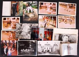 cca 1930-1940 kb 220 db fénykép, vegyes témával, főleg családi fotók