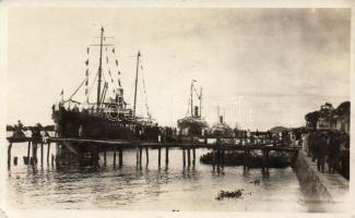 Itajaí, port of Santa Catarina (pinhole)