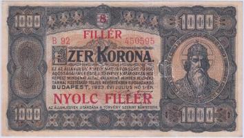 1923. 1000K T.W. nyomdahely jelöléssel és "8 FILLÉR - NYOLC FILLÉR" felülnyomással T:II