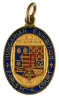 1908. "HUNGARIAN EXHIBITION EARLS COURT - Old Welcome Club" zománcozott ovális medál hátlapon "H 719"-es számmal T:2 1908. "HUNGARIAN EXHIBITION EARLS COURT - Old Welcome Club" enamelled Br oval medallion C:XF