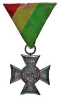 ~1940. "IHS / Pro Meritis" fém jezsuita iskolai kitüntetés eredeti szalagon T:2- Hungary ~1940. "IHS / Pro Meritis" metal jesuit school award with original ribbon C:VF