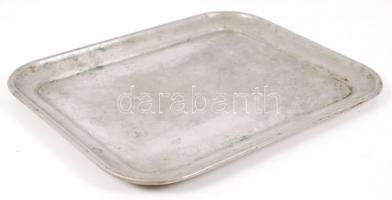 Kávéházi alpakka tálca, Hacker és társa jelzéssel és Mészáros Győző Központi Kávéház felirattal. 27×...