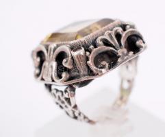 Filigrán ezüst (Ag.) karkötő és gyűrű, csiszolt féldrágakövekkel, jelzés nélkül, biztonsági lánccal,...