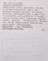 cca 1989 6db fotó, sajtófotó Nicolae Ceausescuról, illetve róla készült portrékról, klf méretben / 
...