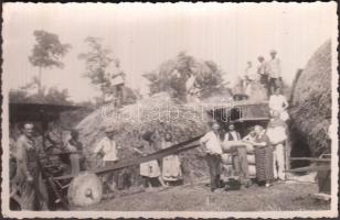 Folklore, threshing, photo