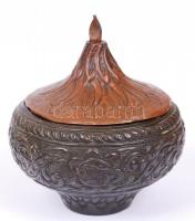 Antik arab mokkás hiányos készlet tálcával, réz, gazdagon díszített, üveg betét nélkül, több helyen ...