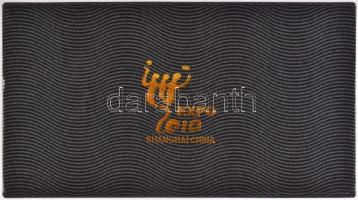 Kína 2010. "World Expo Shanghai" ezüstözött és aranyozott réz multikolor emlékérem (40mm) ...