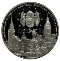 Kósa István (1953-) 2004. Bajai Éremtani Egyesület által kiadott "Európai Unió Nemzetegyesítési...