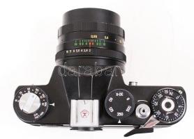 Zenit TTL fényképezőgép Helios-44M-4 2/58 objektívvel, eredeti tokjában / 
Zenit TTL photo camera wi...