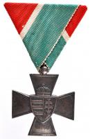 1940. "Nemzetvédelmi Kereszt / A Hazáért" kitüntetés mellszalaggal T:1-
Hungary 1940. Nati...