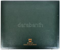 Éremtartó doboz, 1db kivehető tálcával, így 24db érme tárolására alkalmas, szép állapotban