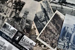 89 db modern kelet-európai és szovjet képeslap / 89 modern Eastern European and Soviet postcards