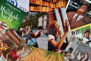 55 db modern képeslap: 41 reklám és 14 folklór lap / 55 modern postcards: 41 advertisement and 14 folklore cards