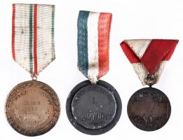 1949-1951. 3db különféle futball sportérem szalaggal, egyik szignózott: Fonyó T:2