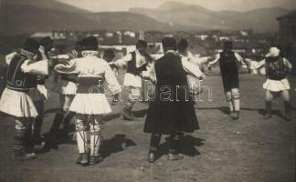 Macedonian folklore, dance, photo