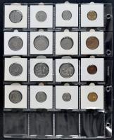 Vegyes világpénz tétel gyűrűs albumba rendezve jobb darabokkal, sok arab területről származó fémpénz...