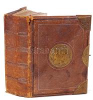 Cca 1900 réz rárakásos fényképtartó, gerince sérült, összesen 24 db 8,5×5 cm-es fényképeknek