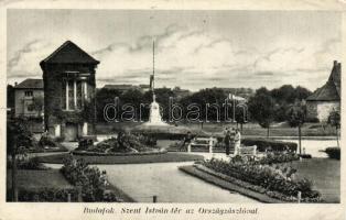 Budapest XXII. Budafok, Szent István tér, Országzászló (b)