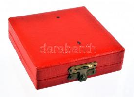 1957. "KISZ" zománcozott kitüntetés miniatűrrel eredeti dísztokban T:1