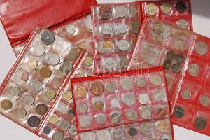 Hagyaték tétel, régi és új, sok tengerentúllal, 216 klf  benne 14 db Ag sok jobbal 5 db berakóban T:1,2,3