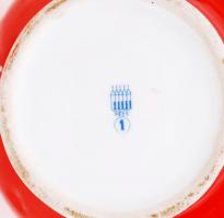 Porcelán Zsolnay kancsó apró lepattanással, kerámia maszkok, egy figura, jelzettek, összesen: 4 db