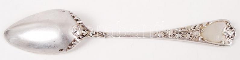 Szecessziós mokkáskanál, plasztikus díszítésekkel, jelzett, mesterjeles (VCD), h:11 cm, nettó: 16,8 ...