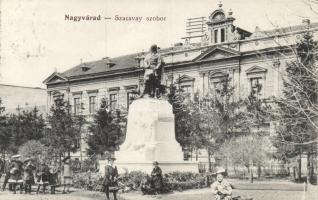 Nagyvárad Szacsvay-szobor / statue