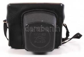 Zenit 11 fényképezőgép Helios-44M-4 f2/58 objektívvel, eredeti tokjában (a zársebesség-állító törött...