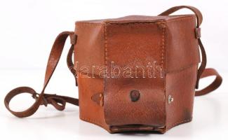 Pajtás fényképezőgép eredeti tokjában / 
Pajtás Hungarian photo camera in original case