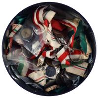 Kör alakú doboznyi vegyes sportérem és emlékérem tétel T:vegyes