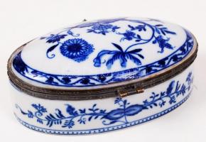 Német ékszertartó dobozka ón szegéllyel, jelzett, hibátlan, máz alatti festéssel, 12×7 cm