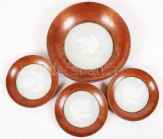 4 db réz tányér homok-fújt üveg aljjal, d:18 cm, d: 11 cm (3×)