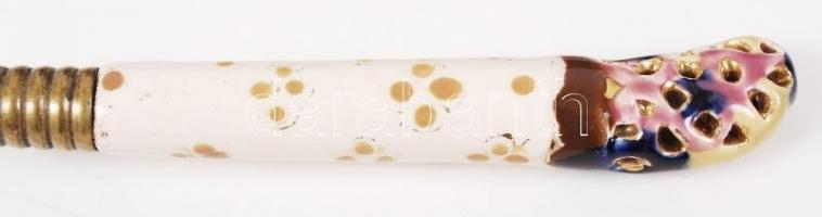 Réz kanál festett porcelán nyéllel és egy alpakka fagylaltos kanál, h:17 és 15 cm